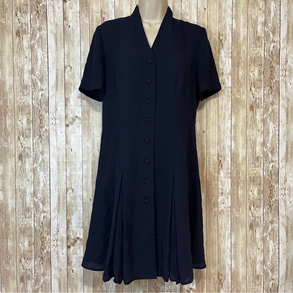 Fitted Classic Vintage Midi-Dress in Navy Blue, Collared Neck-line and Button